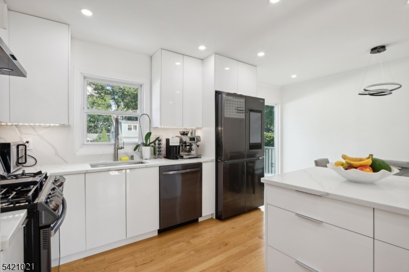 Milton Lake Park - Residential