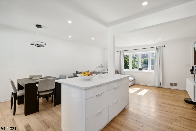 Milton Lake Park - Residential