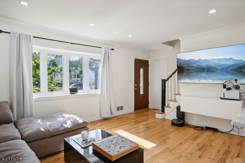 Milton Lake Park - Residential