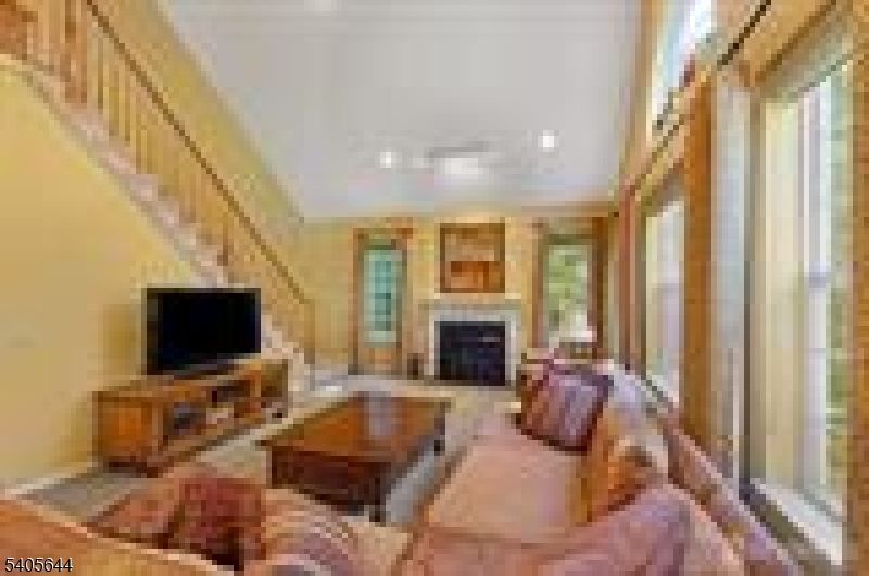 HIGHLANDS - Residential