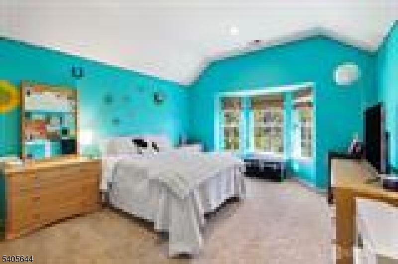 HIGHLANDS - Residential