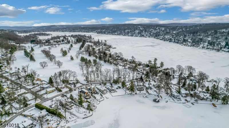 LAKE MOHAWK - Residential