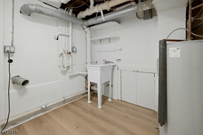 LAKE MOHAWK - Residential