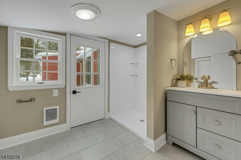 LAKE MOHAWK - Residential