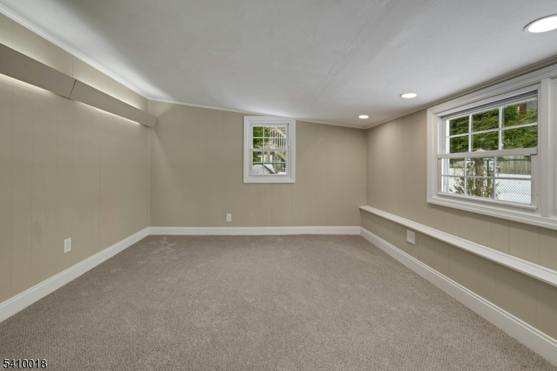 LAKE MOHAWK - Residential