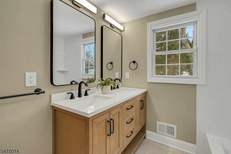 LAKE MOHAWK - Residential