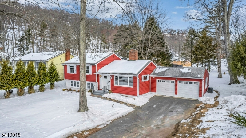 LAKE MOHAWK - Residential