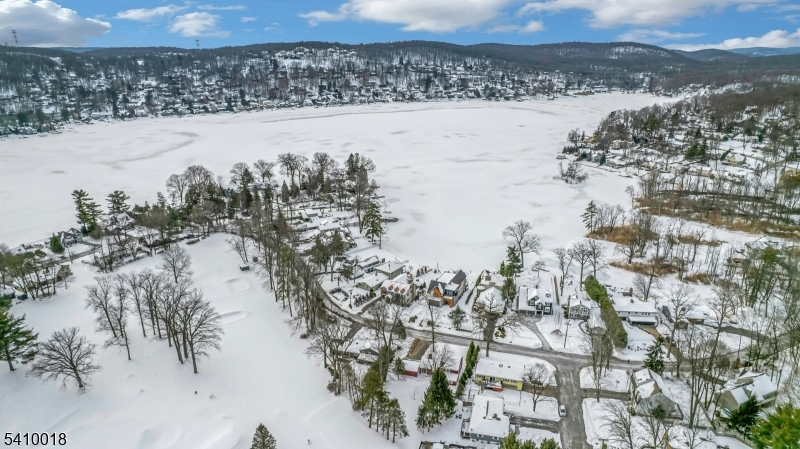 LAKE MOHAWK - Residential