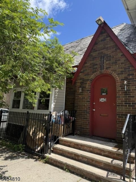 Photo 1 of 3 — 340-342 S 10Th St, Newark City, NJ 07103