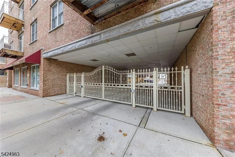 Ironbound - Residential