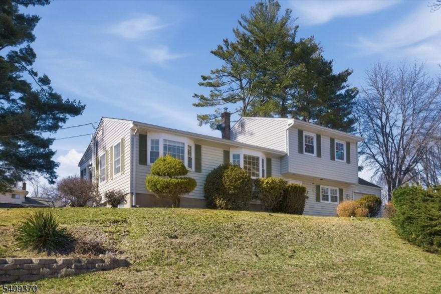 This 3-bedroom, 2-bath home is located in a desirable Wharton neighborhood, offering flexible living with an open floor plan and abundant natural light.  The generously sized property features a private yard, perfect for relaxation and entertaining. The home is also within close proximity to schools, shopping and dining and has easy access to Routes 46, 80, 10, 15, & NJ Transit (Midtown direct, Dover station approx.1 mile).