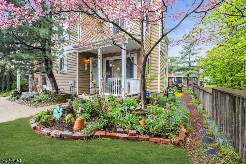 Huntington Park - Residential