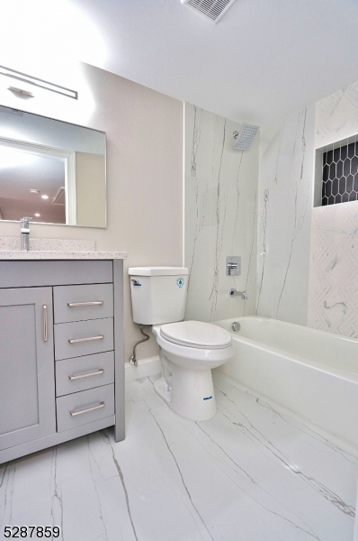 Long Hill Commons - Residential