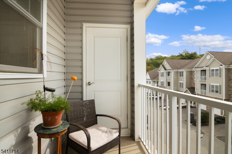 Lakeland Village Condos - Residential Lease