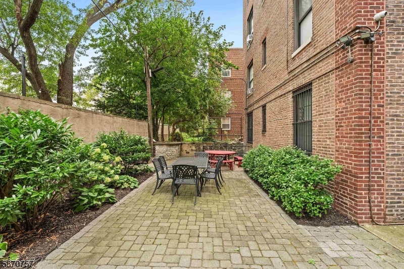 Gothic Towers - Residential