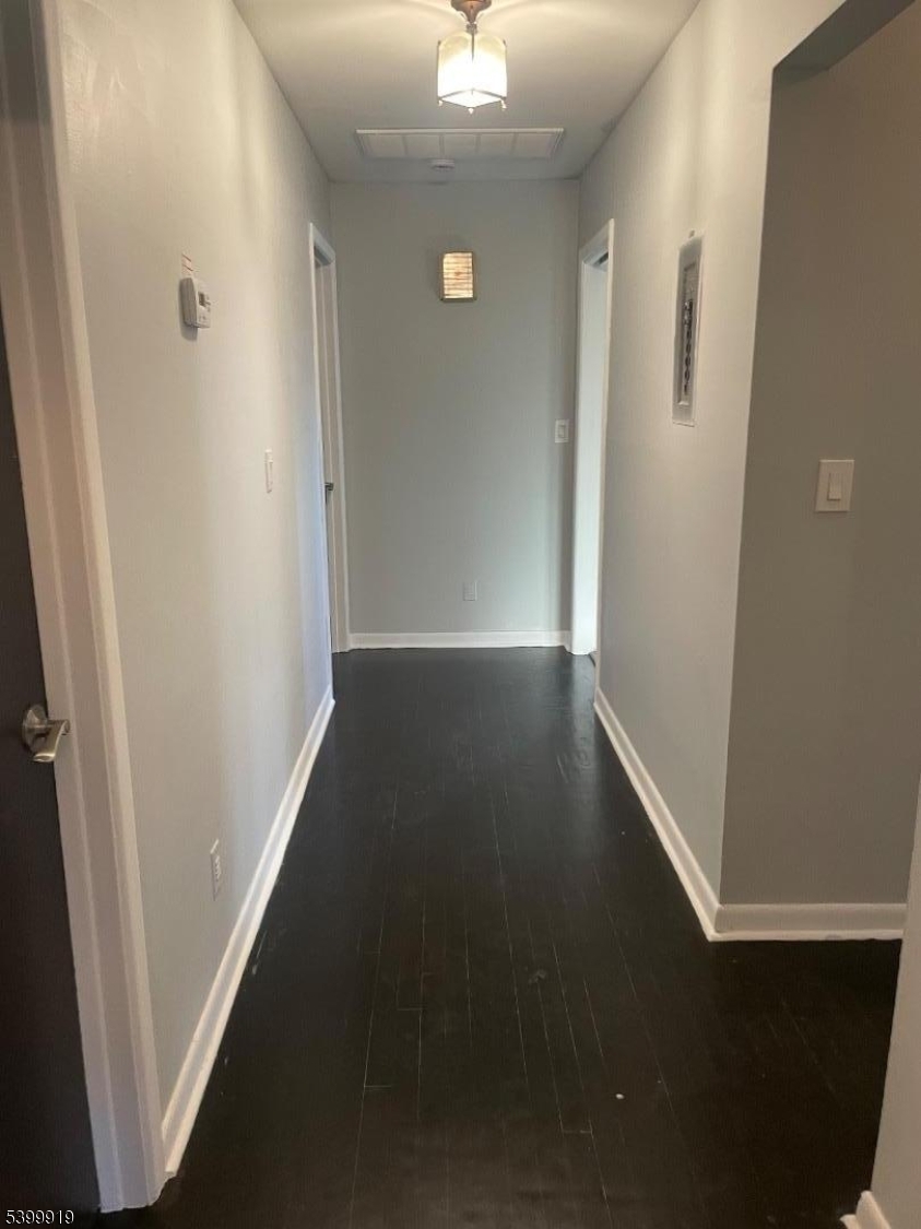 DOWNTOWN - Residential Lease