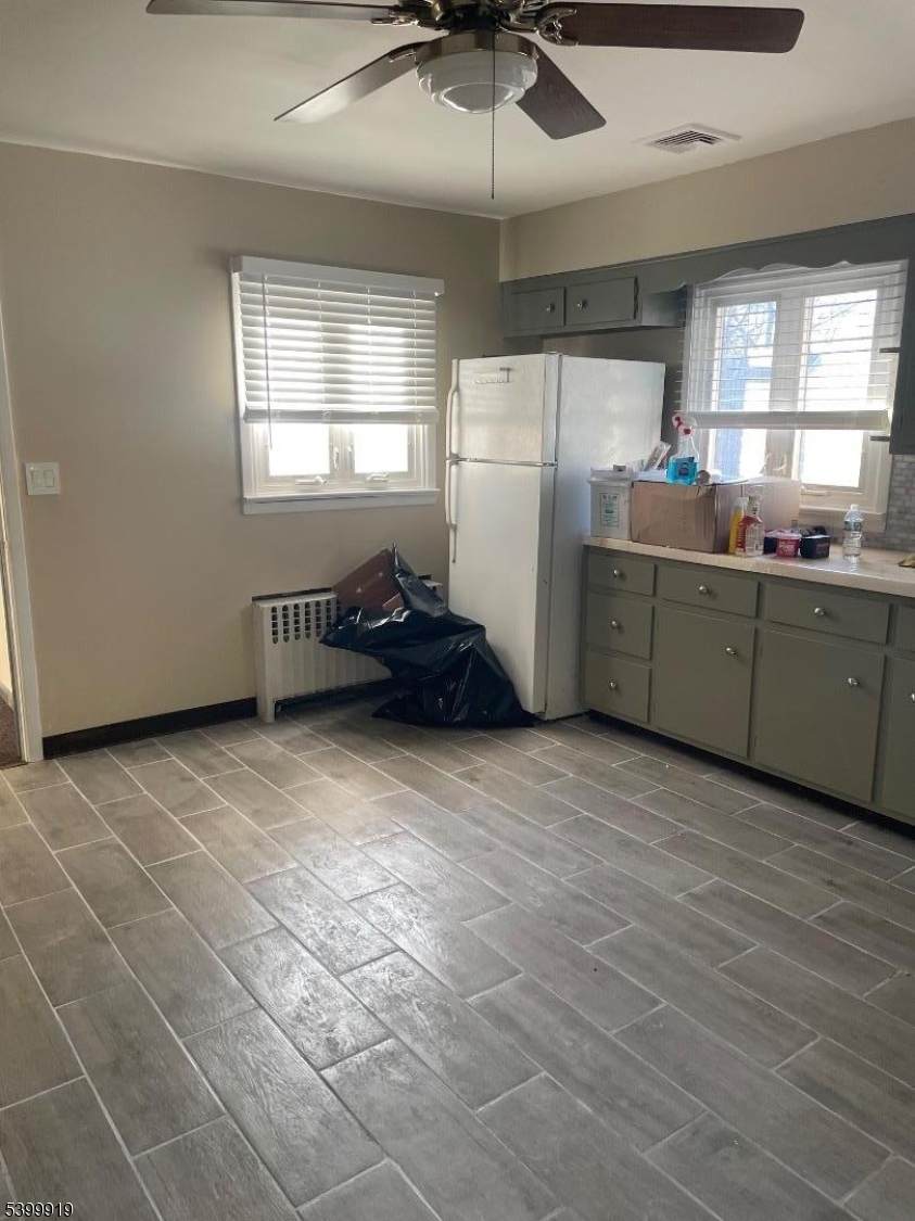 DOWNTOWN - Residential Lease