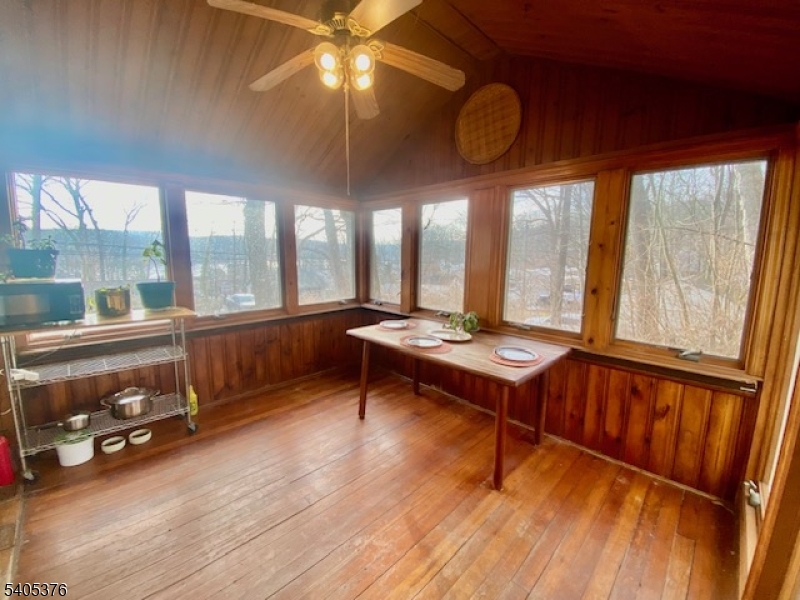 LAKE SHAWNEE - Residential