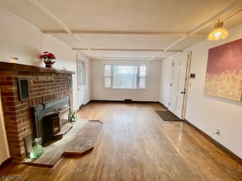 LAKE SHAWNEE - Residential