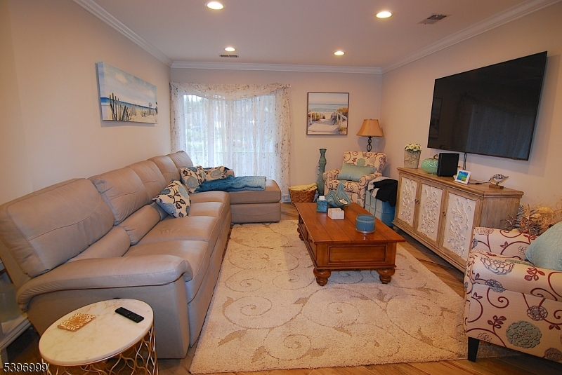 Spring Ridge - Residential