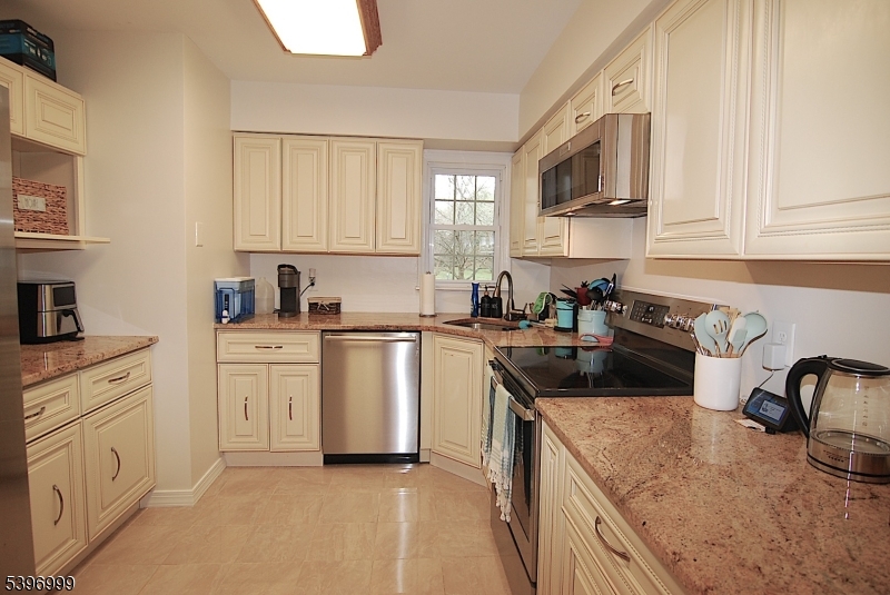 Spring Ridge - Residential