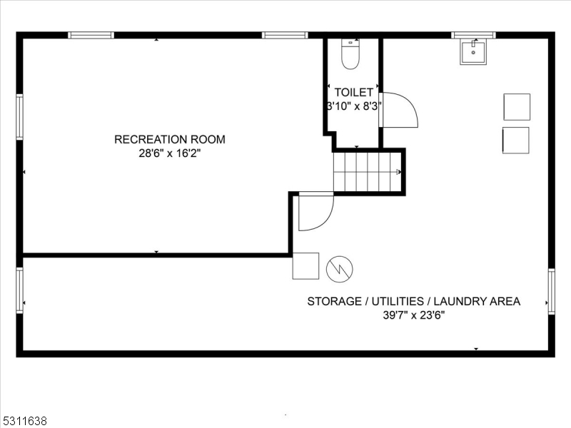 Main image without alt text