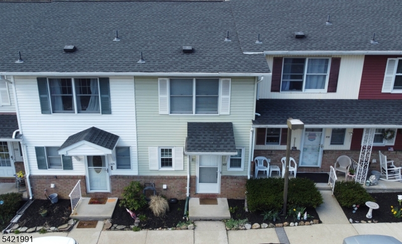 Brookview Court - Residential