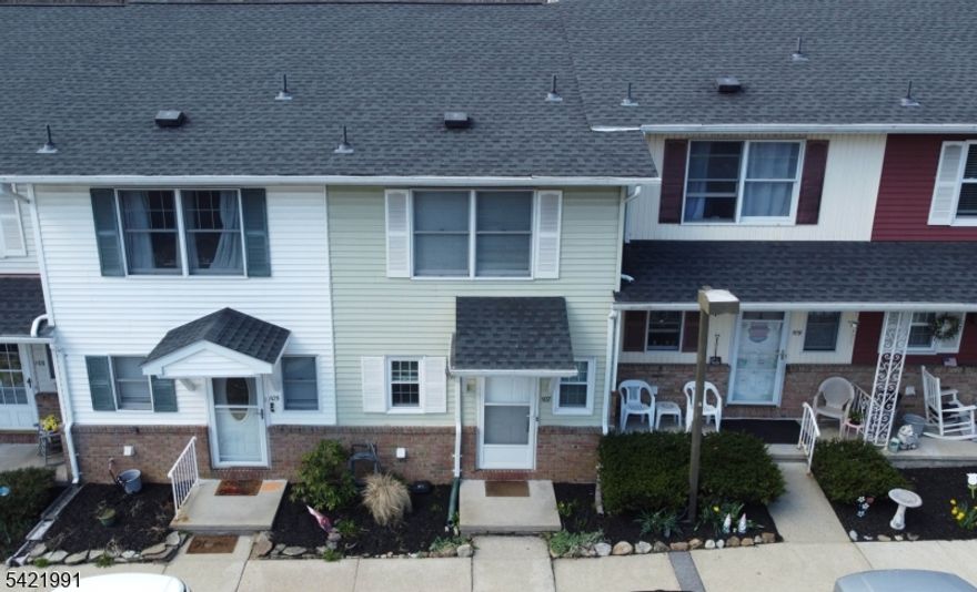 Move right into this cute two bedroom condo located downtown! Walk into town for shopping and restaurants. Freshly painted, hard wood floors, vinyl plank flooring.  Newer furnace and AC condenser. Finished basement for extra space and tons of storage! PLEASE MAKE SURE TO TURN OF ALL LIGHTS AND FAUCETS AND LOCK ALL DOORS. ALSO, THE PULL DOWN ATTIC LADDER IS TRICKY. TO PUT IT BACK UP, PULL ANGLE BRACKETS TOWARDS YOU.