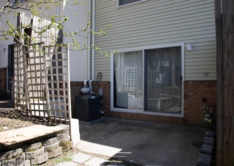 Brookview Court - Residential