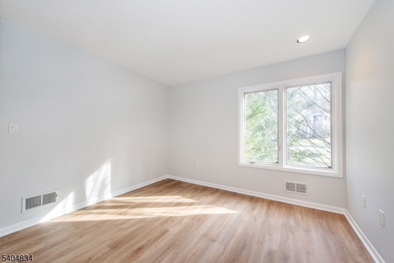 Stepping Ridge - Residential Lease