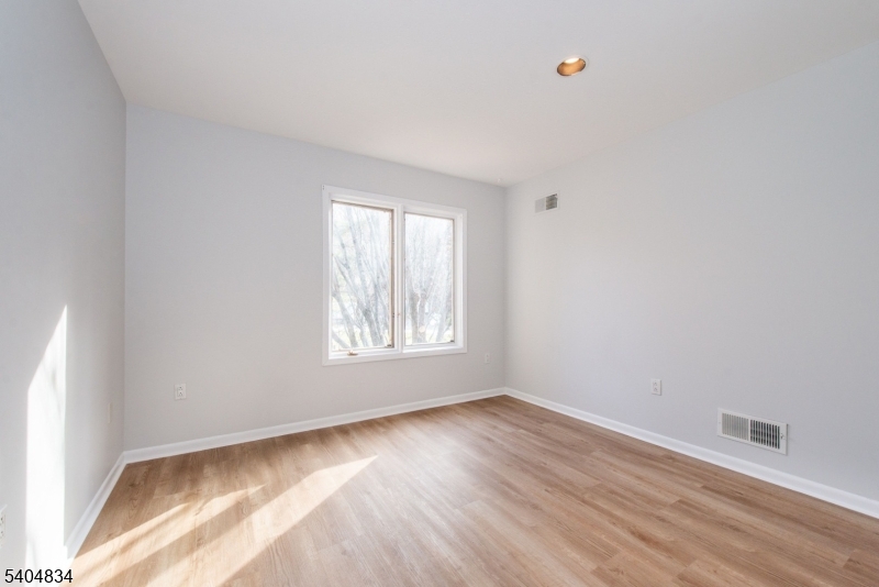 Stepping Ridge - Residential Lease