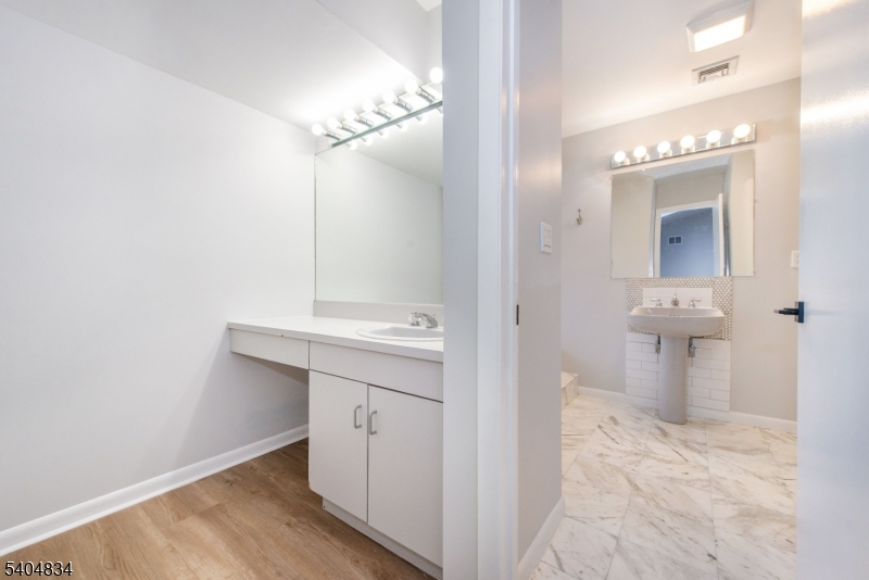 Stepping Ridge - Residential Lease