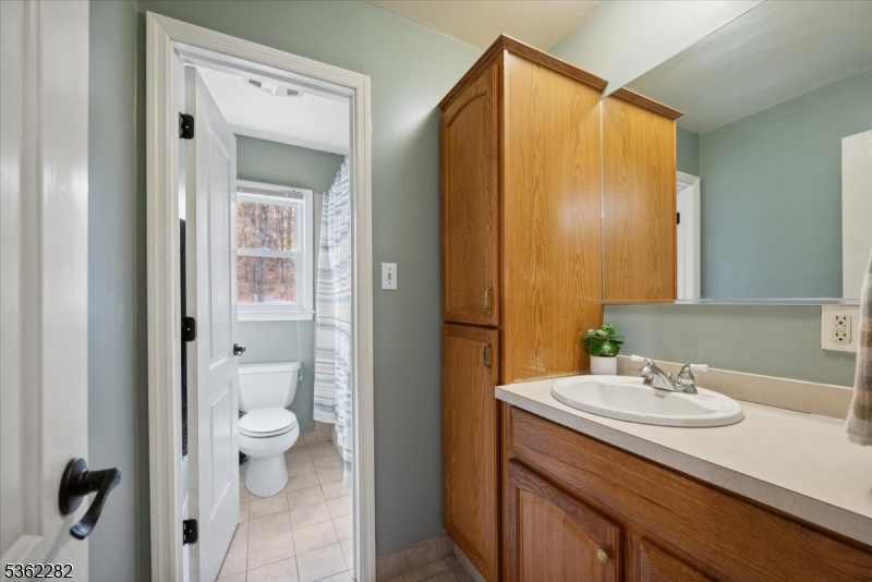 SHONGUM LAKE - Residential