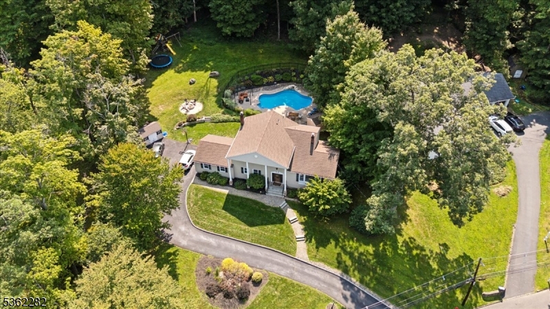 SHONGUM LAKE - Residential