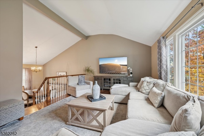 SHONGUM LAKE - Residential