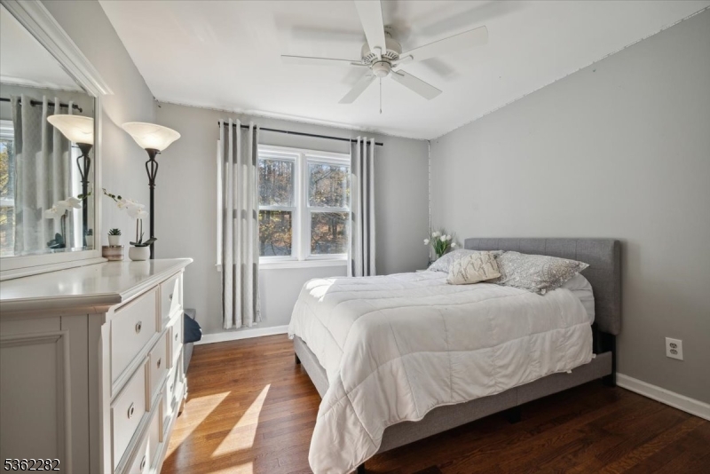 SHONGUM LAKE - Residential