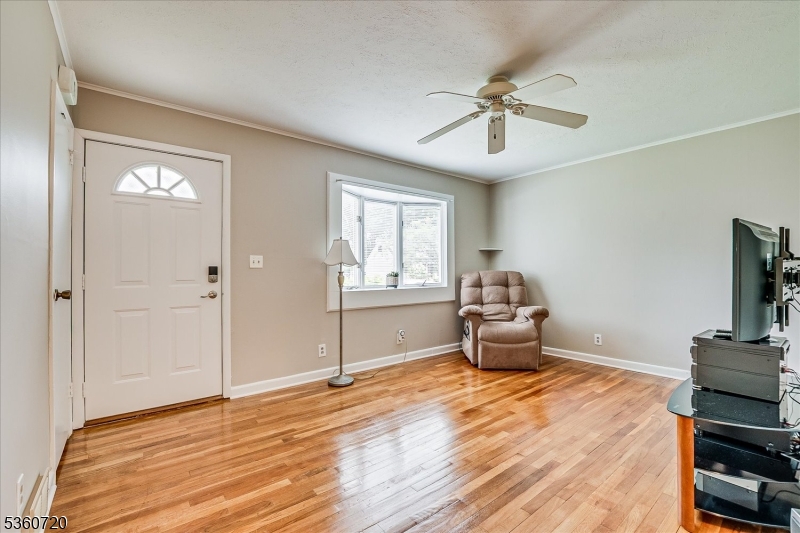 South Plainfield Boro, New Jersey 07080, United States, 4 Bedrooms Bedrooms, ,1 BathroomBathrooms,Residential,Active,140009