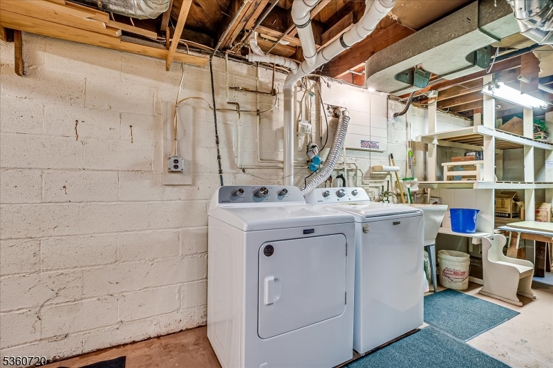 South Plainfield Boro, New Jersey 07080, United States, 4 Bedrooms Bedrooms, ,1 BathroomBathrooms,Residential,Active,140009