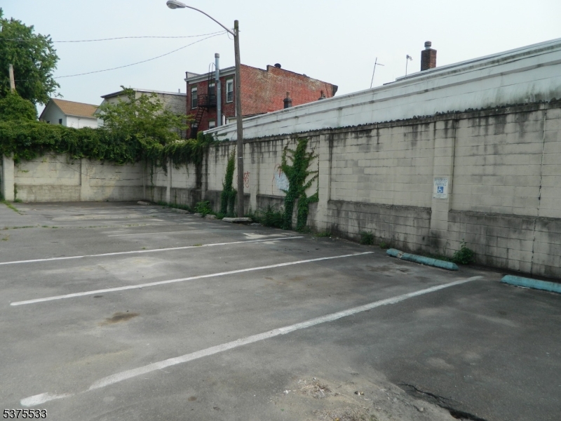 Commercial - Commercial Sale