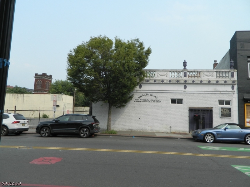 Commercial - Commercial Sale