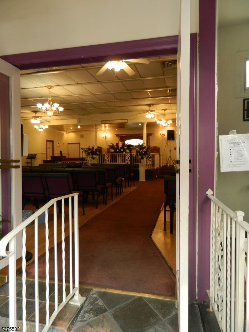 Commercial - Commercial Sale