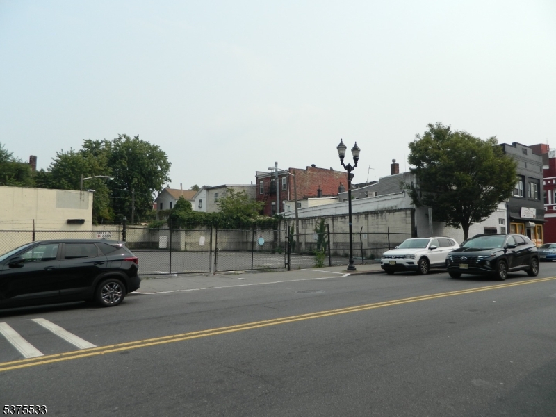 Commercial - Commercial Sale