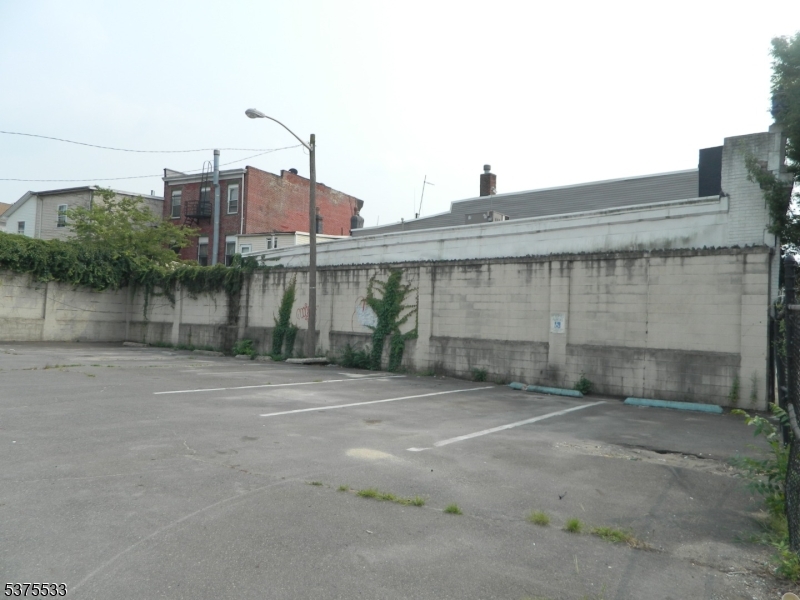 Commercial - Commercial Sale