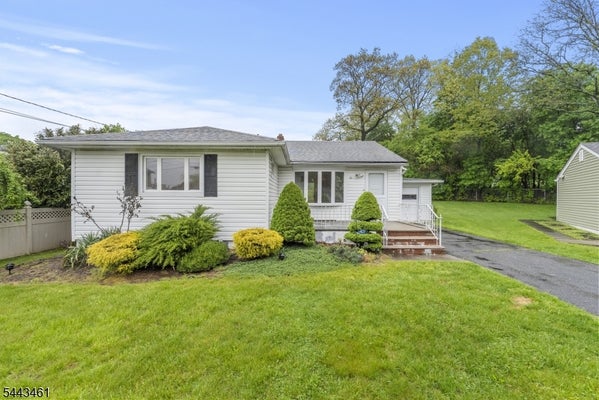 46 DAKA CT, BLOOMFIELD, NJ 07003 - Image 99971d2d26bd7cddba5cc2670ece2d82/551666976