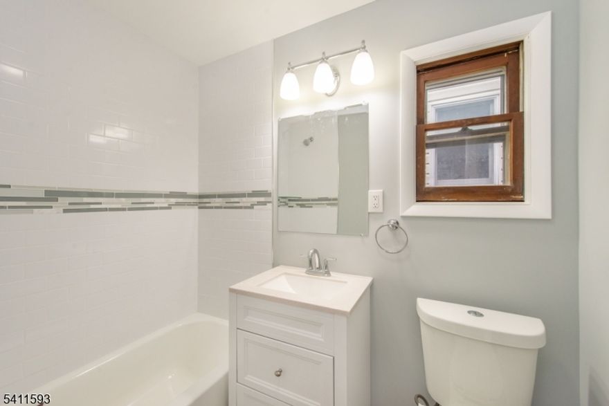 GREAT HOME IN CLIFTON! FRESHLY PAINTED . BEAUTIFUL SINGLE FAMILY 3 BEDROOM , 1 FULL BATHROOM OFFERS A PERFECT BLEND OF COMFORT AND APPEAL. TONS OF STORAGE SPACE . DONT MISS THIS CHANCE TO MOVE IN BY SPRING!