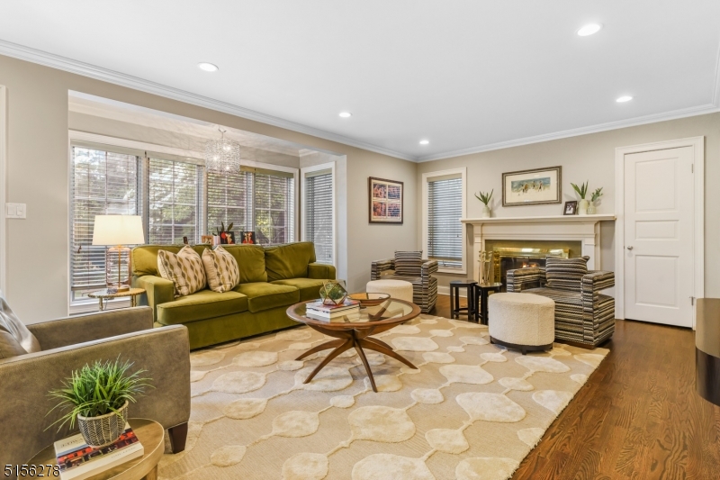 OLD SHORT HILLS - Residential