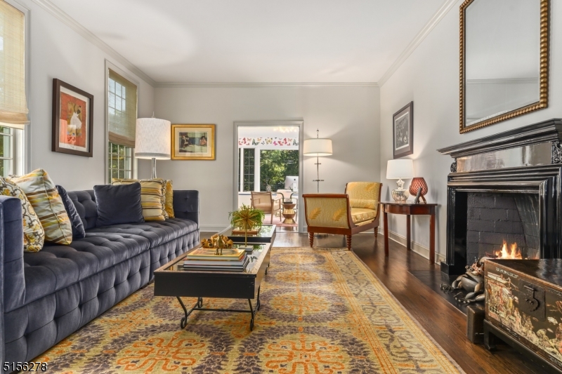 OLD SHORT HILLS - Residential