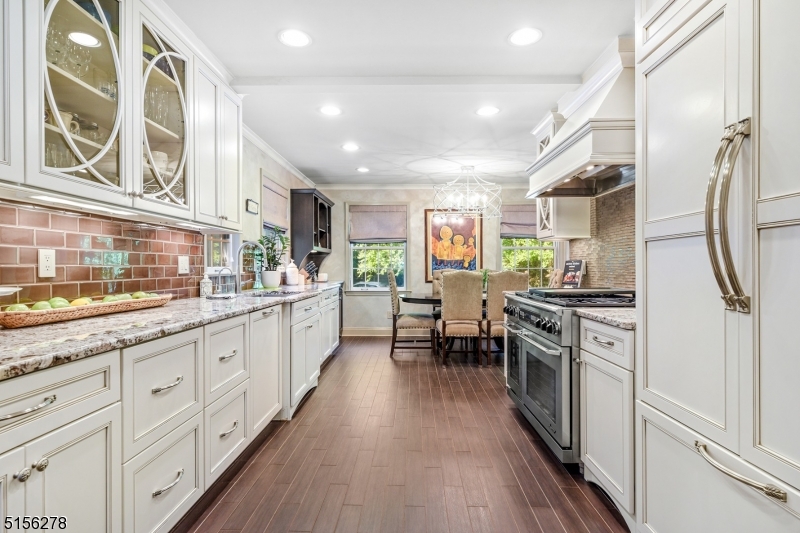 OLD SHORT HILLS - Residential