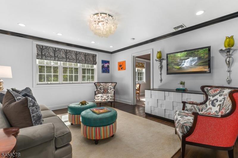 OLD SHORT HILLS - Residential