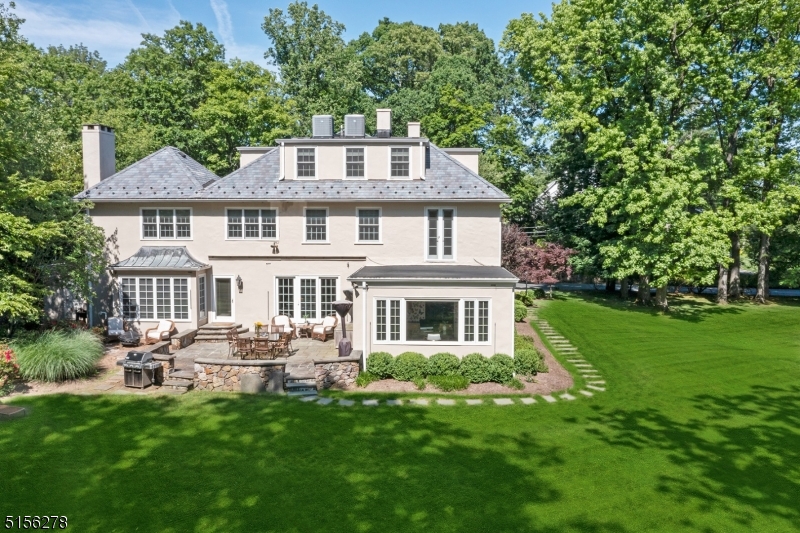 OLD SHORT HILLS - Residential